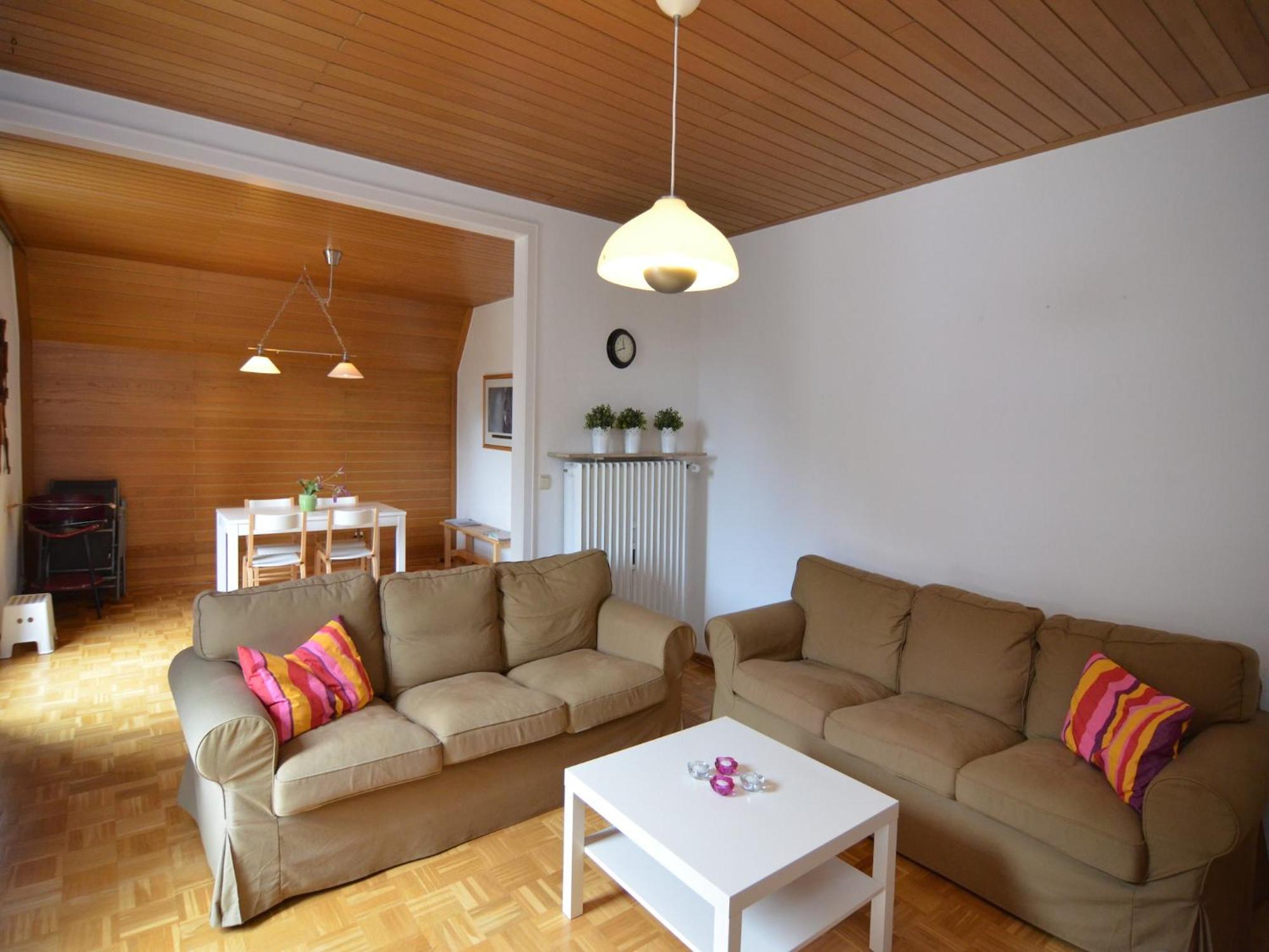 Spacious Apartment In Weser Uplands With Garden Bad Pyrmont Bagian luar foto