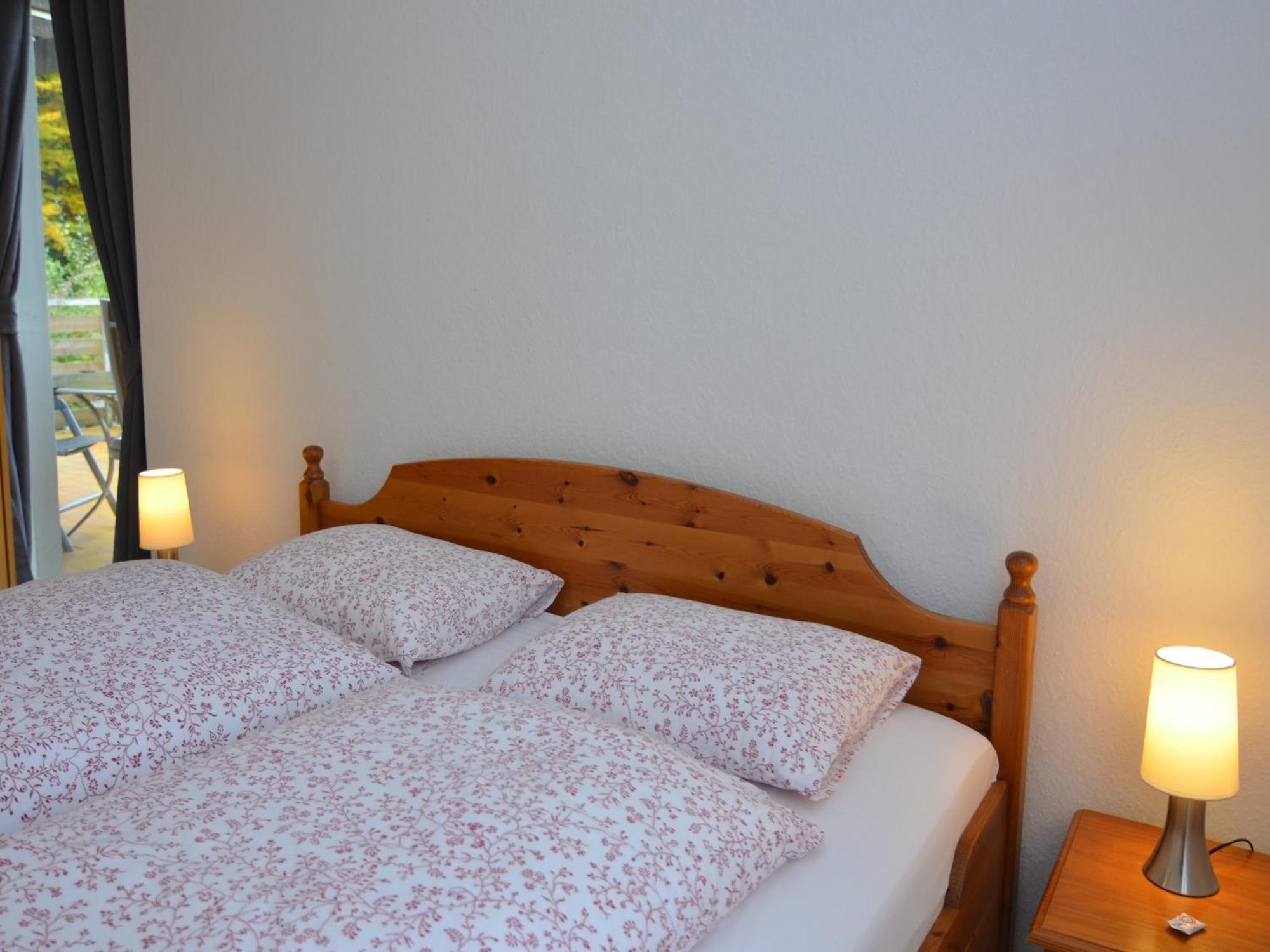 Spacious Apartment In Weser Uplands With Garden Bad Pyrmont Bagian luar foto
